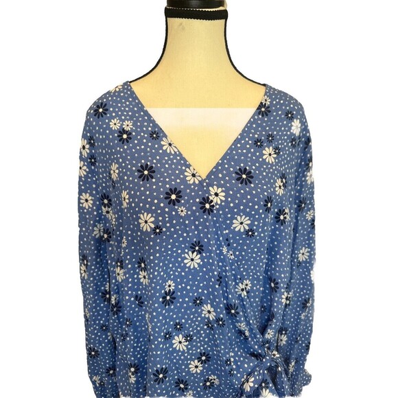 Women’s Talbots BLUE WHITE Floral Wrap Blouse Long Sleeve Viscose Sz 2X NEW - Picture 2 of 10